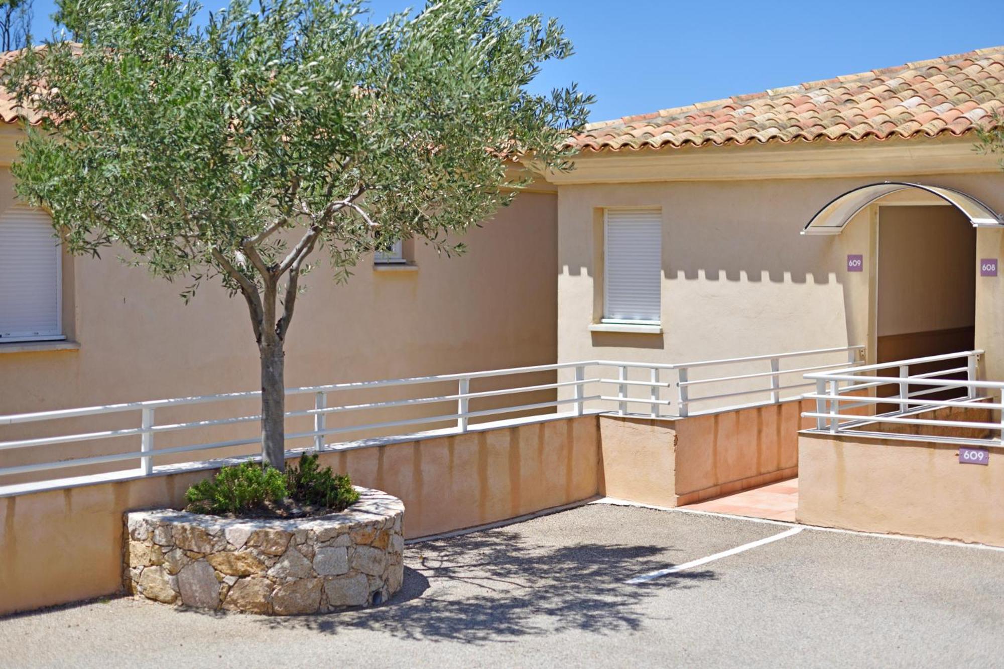 Calvi Appart Hotel Экстерьер фото